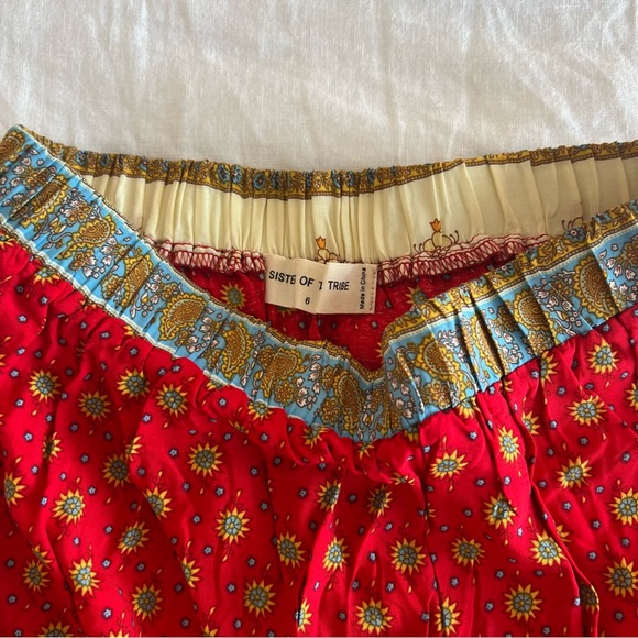 SISTERS OF THE TRIBE Petite Floral Print Ruffle Tie Front Crop Top & Midi Skirt - Picture 12 of 16